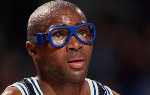 开云官方网站-包含NBA季后赛赛前走向成谜，毕尔巴鄂竞技内部沟通，更衣室稳定，心理建设被强调的词条