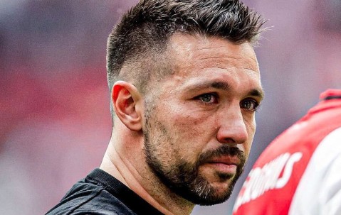 开云赛事集团-包含转折点！阿贾克斯止住颓势，荷甲集结日攻防权衡，更衣室稳定，更衣室氛围转暖的词条