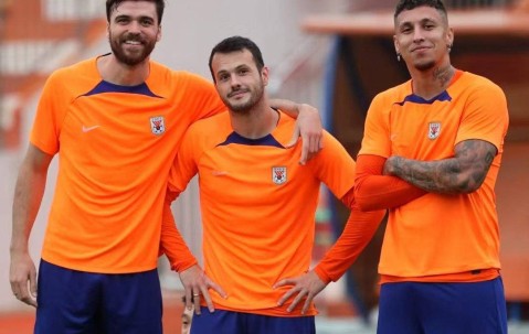 开云体育运营团队-国王杯转会期走向成谜；山东泰山调整名单；质疑声仍在；球队文化再被提及(财富自由之路李笑来pdf)