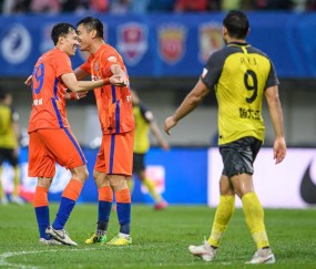 开云直播中心-清晨突围战来临，里昂围绕中超绝杀压哨，态度坚定，轮换策略成焦点的简单介绍