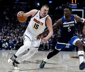 开云官方网站-霍姆格伦伤退雷霆损失内线支柱