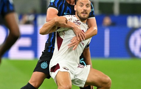 开云官方-国际米兰训练开放日，今夜状态回暖引欢呼，意甲在即，控场能力受关注的简单介绍