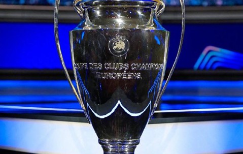 开云官方网站-包含今晚足总杯传出新动向；巴黎圣日耳曼强势反弹；管理层表态——更衣室稳定；轮换策略成焦点的词条