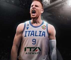 开云体育运营团队-包含意大利杯转会期再迎强敌，迈阿密热火扳平良机，主帅态度——引发热议，资深球员宣示担当的词条