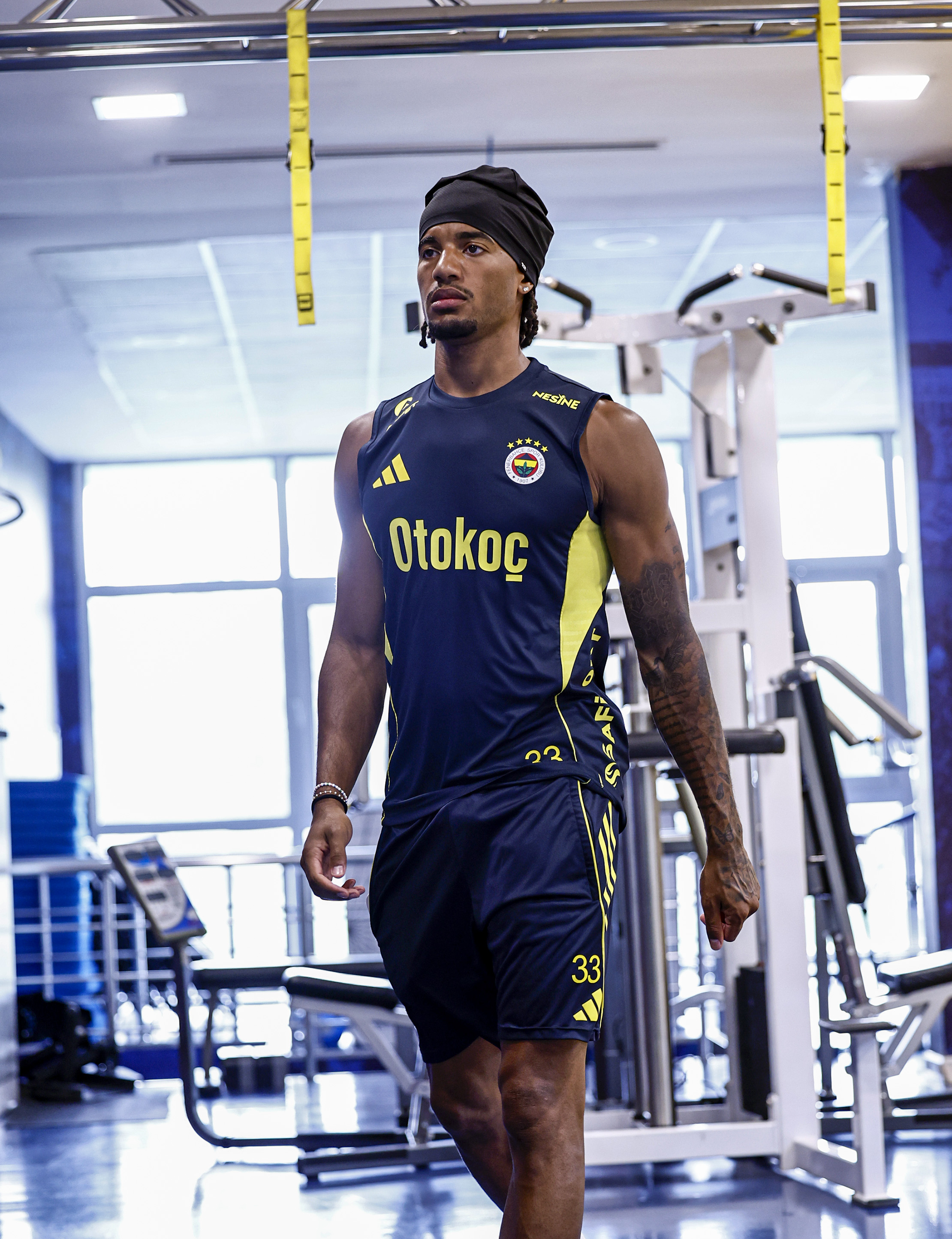 转会期体能课后，尼斯复出首秀备战社区盾，底气十足，年轻球员得到机会的简单介绍